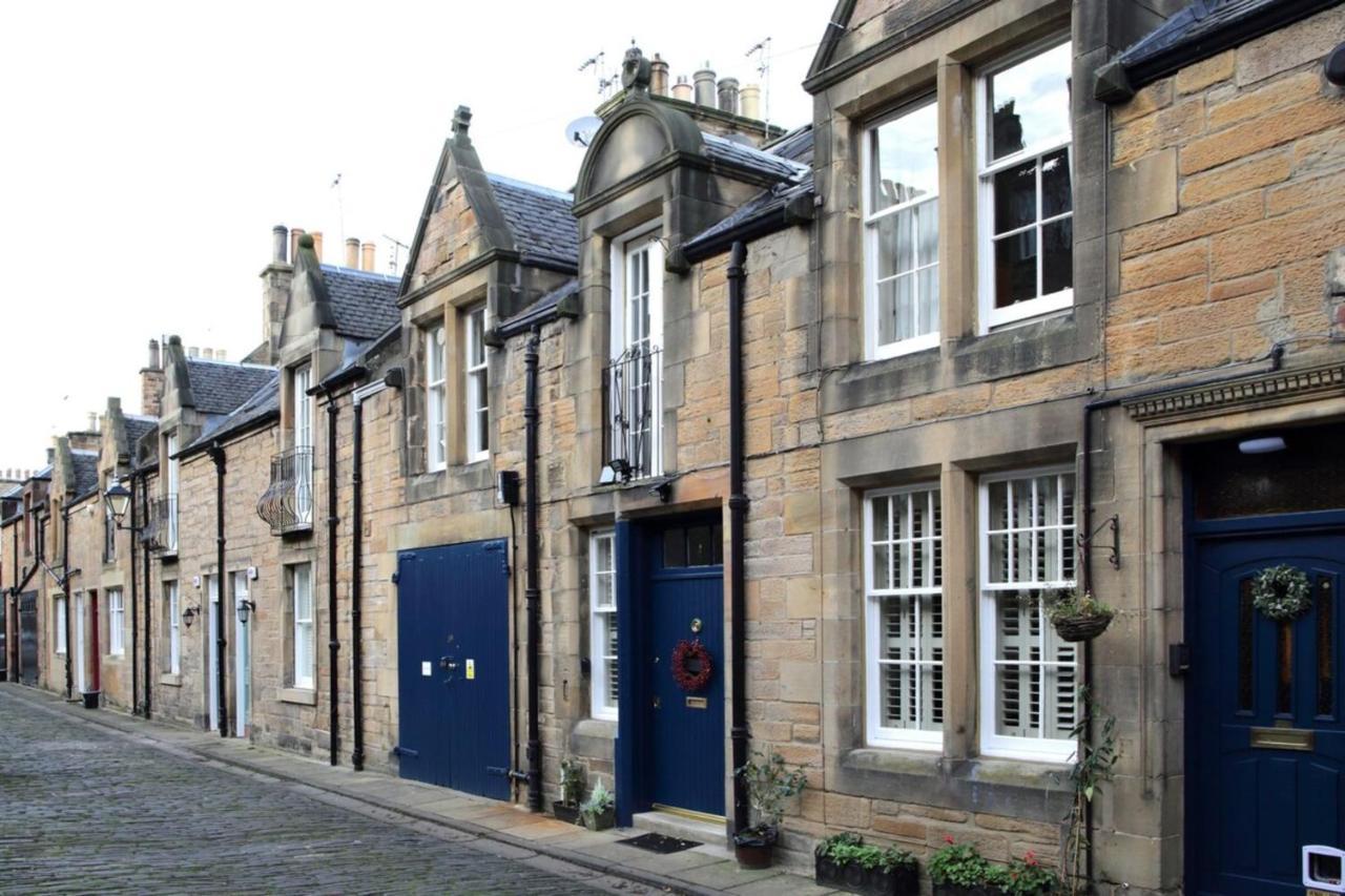 Quiet Ground Floor Mews Flat&parking Appartement