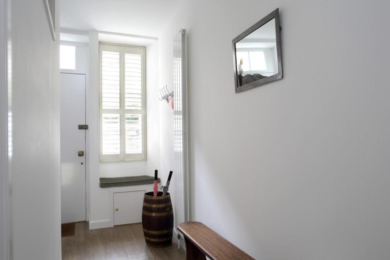 Quiet Ground Floor Mews Flat&parking Edinburgh
