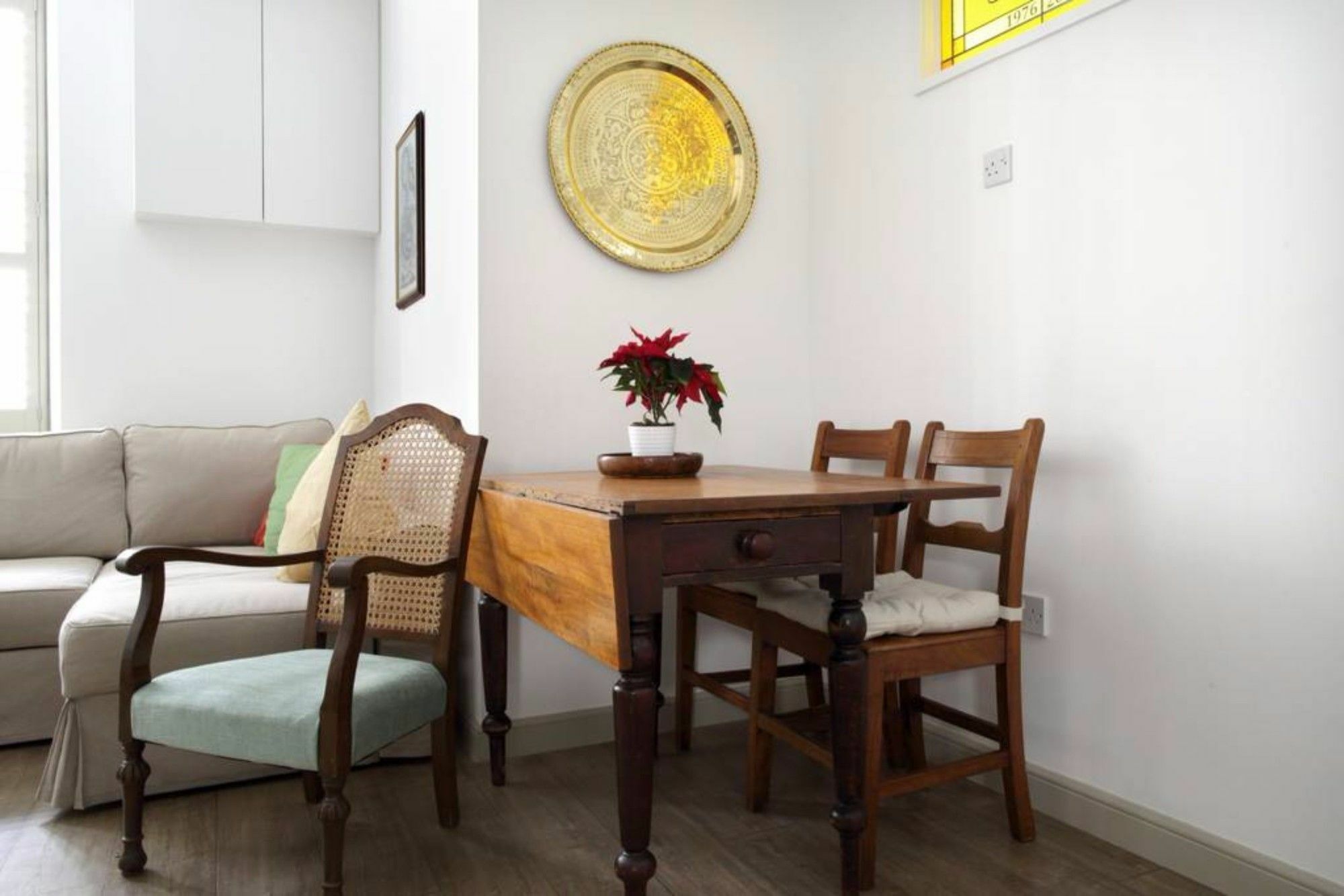 Quiet Ground Floor Mews Flat&parking *